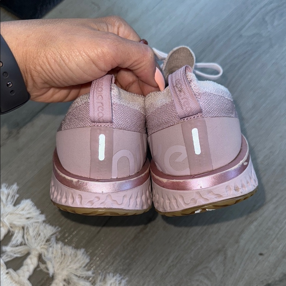 Nike React - Pink Athletic Shoes with Breathable Mesh - women’s size 8 - Picture 5 of 7